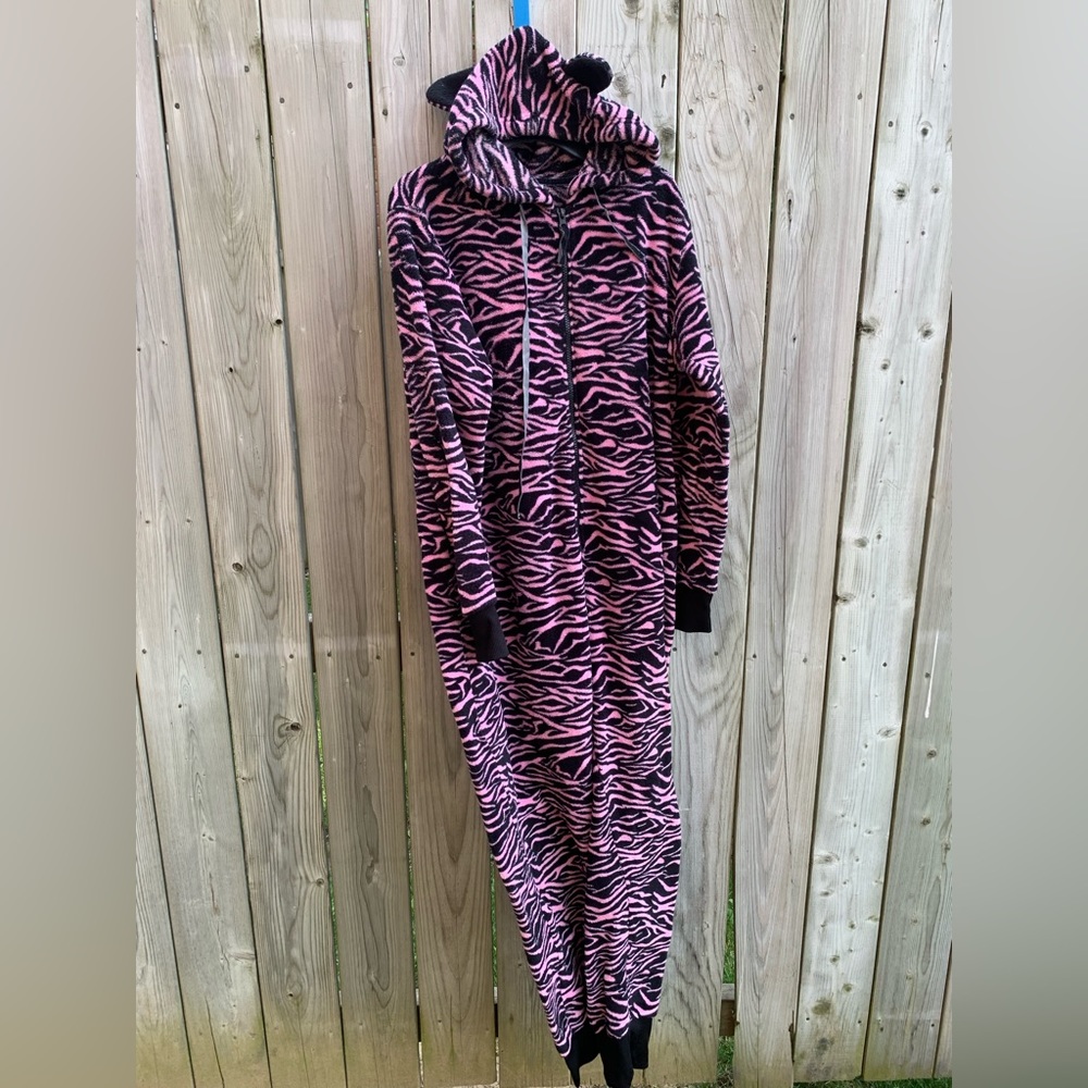Totally Pink Zebra Print Fuzzy Hooded Onesie Pink and Black Adult Size Large 🦓